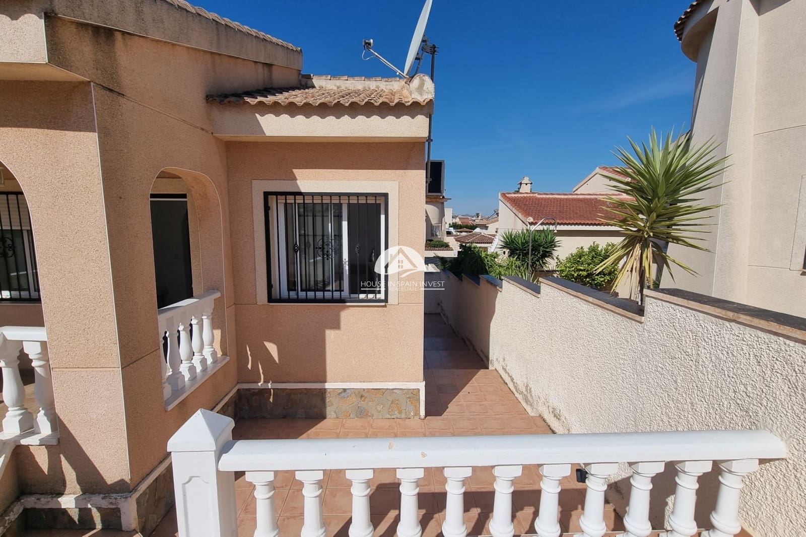 2 soverom Villa til salgs i Benimar med svømmebasseng - € 285 000 (Ref: 9888367)