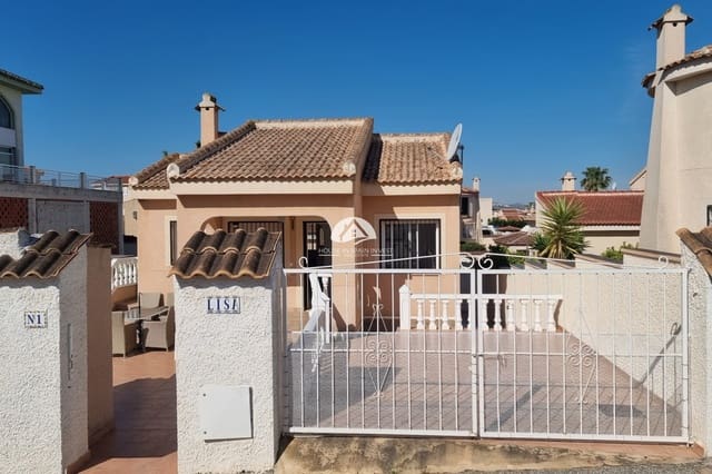 Chalet de 2 habitaciones en Benimar, Benijófar en venta con piscina - 285.000 € (Ref: 9888367)
