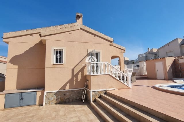 Chalet de 2 habitaciones en Benimar, Benijófar en venta con piscina - 285.000 € (Ref: 9888367)