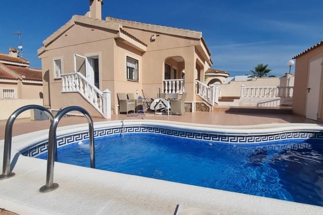 Chalet de 2 habitaciones en Benimar, Benijófar en venta con piscina - 285.000 € (Ref: 9888367)