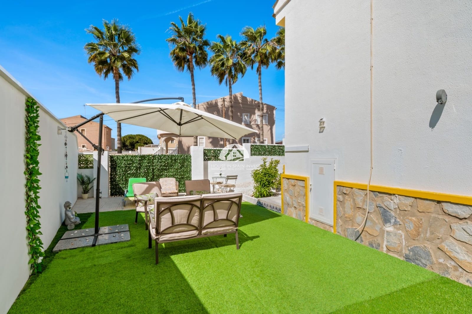 3 Zimmer Villa zu verkaufen in Monte Azul mit Pool - 229.000 € (Ref: 9888368)