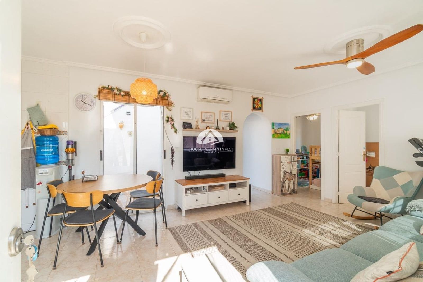 3 soveværelse Byhus til salg i Playa Flamenca med swimmingpool - € 229.000 (Ref: 9888369)