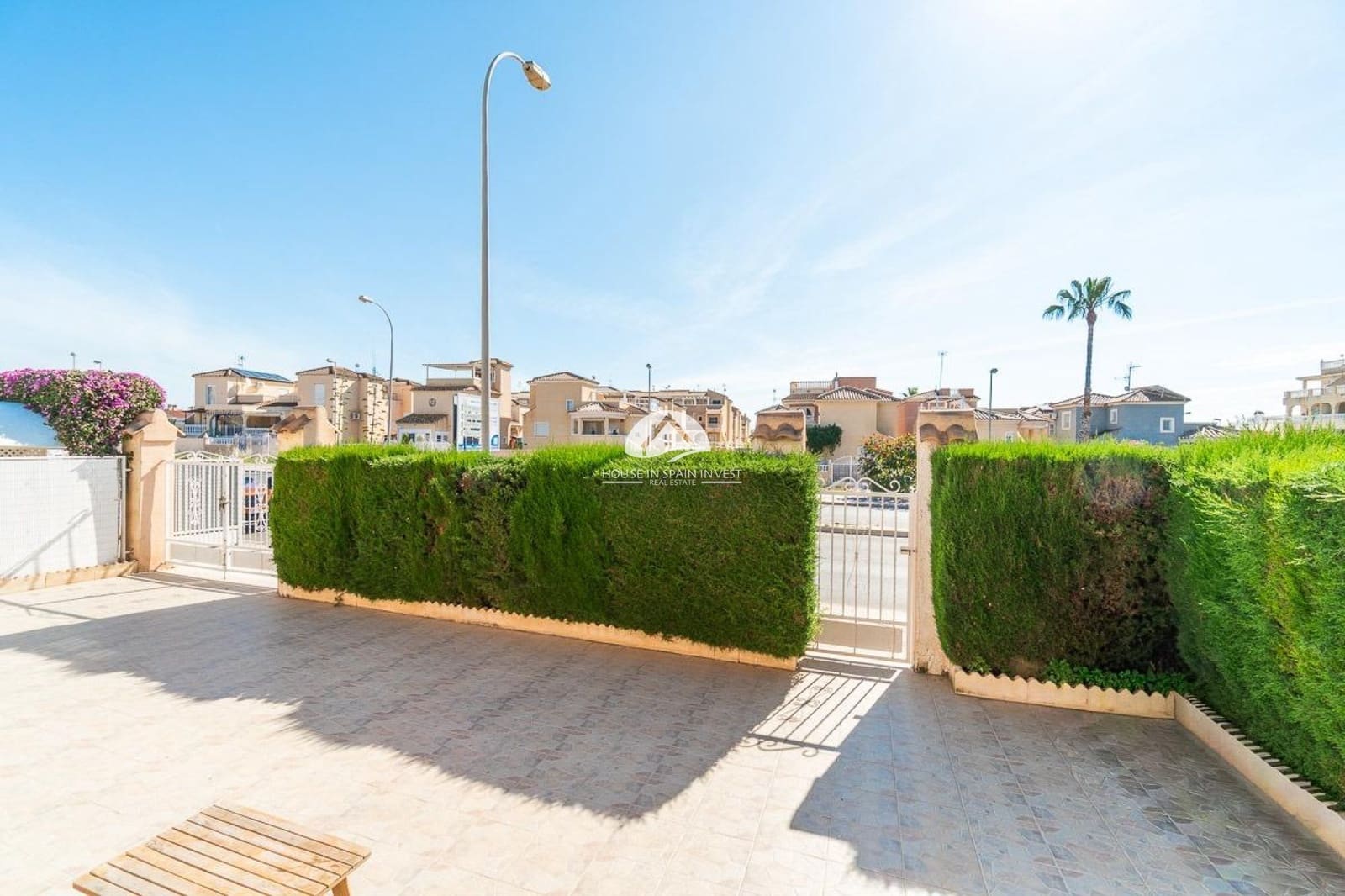 3 soveværelse Byhus til salg i Playa Flamenca med swimmingpool - € 229.000 (Ref: 9888369)