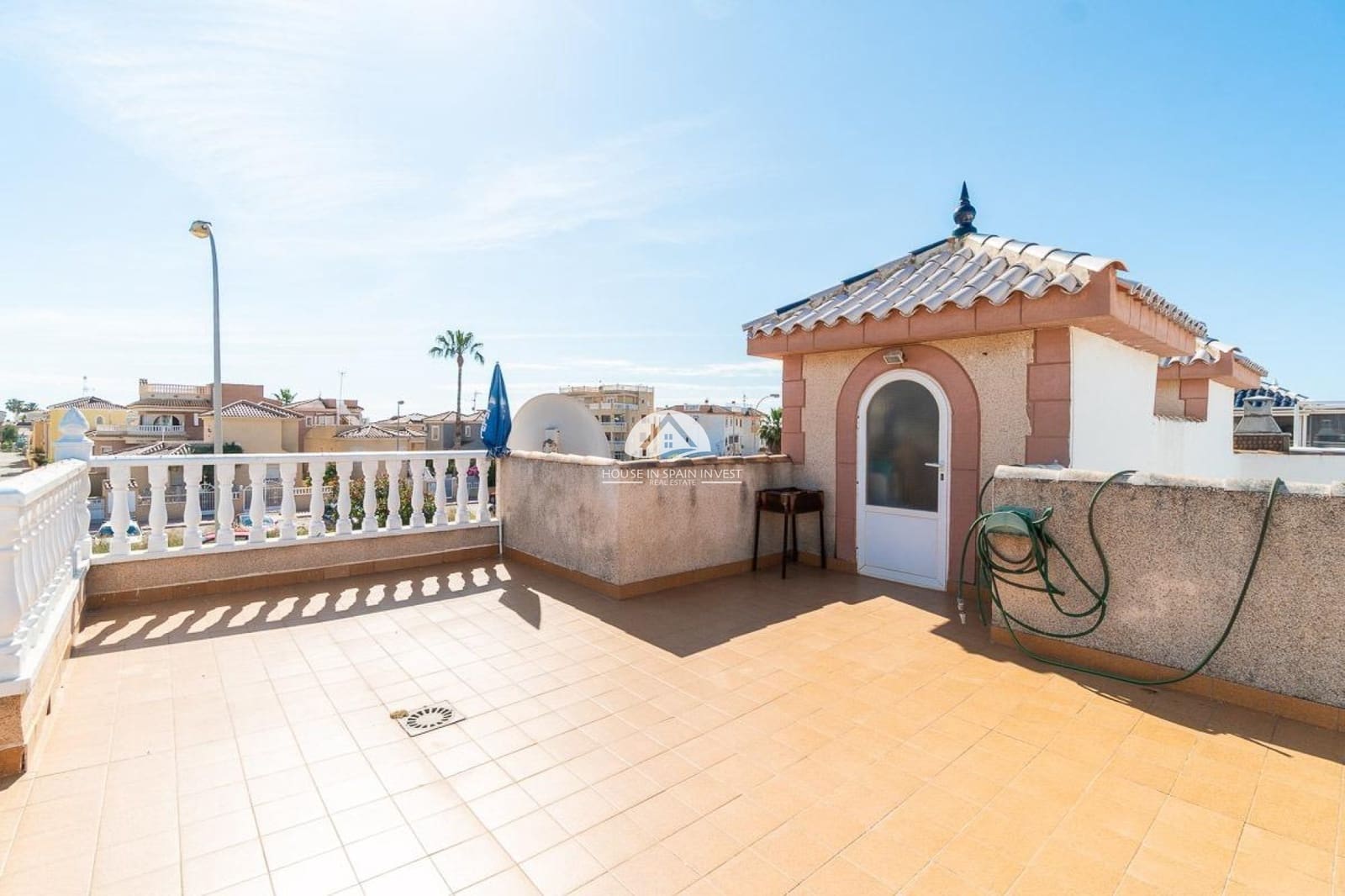 3 soveværelse Byhus til salg i Playa Flamenca med swimmingpool - € 229.000 (Ref: 9888369)