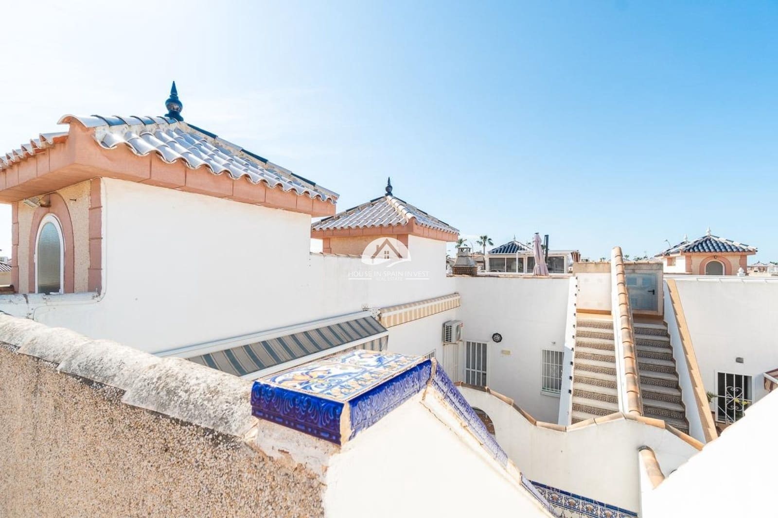 3 soveværelse Byhus til salg i Playa Flamenca med swimmingpool - € 229.000 (Ref: 9888369)