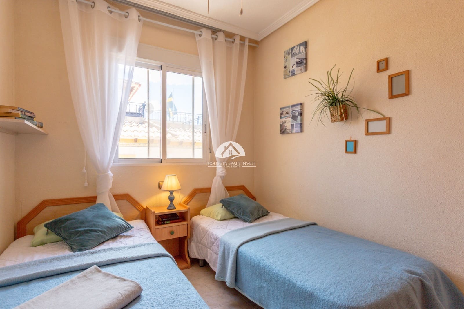 2 bedroom Villa for sale in La Zenia with pool - € 209,000 (Ref: 9888372)