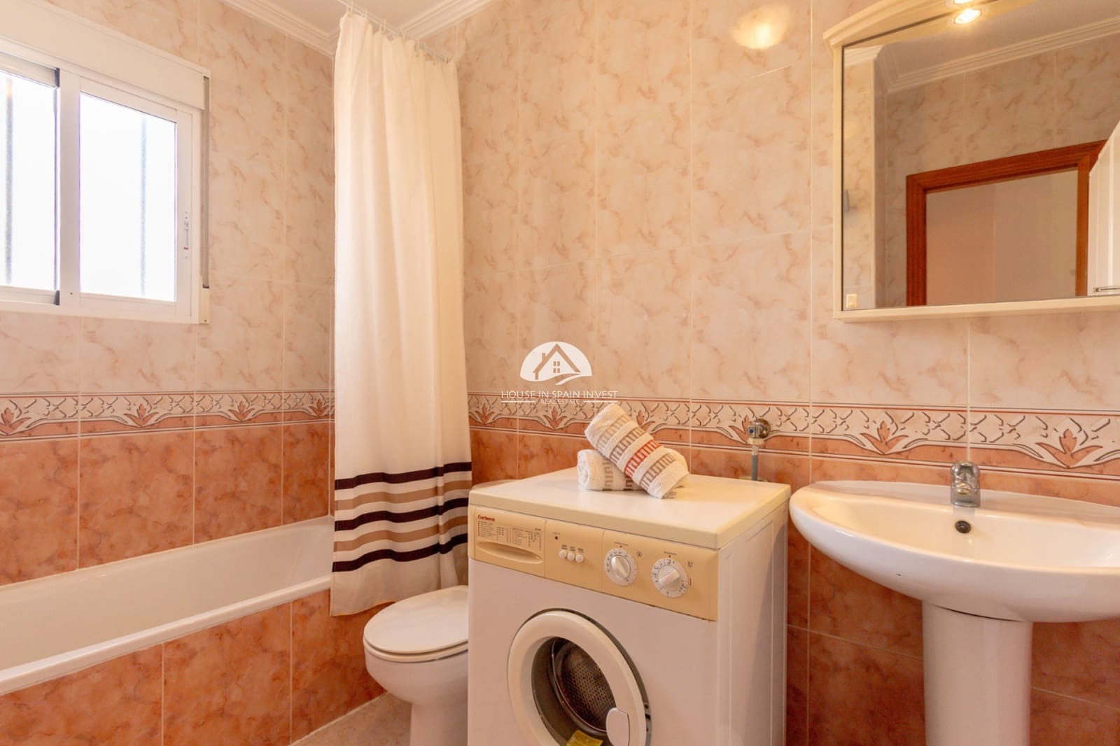 2 bedroom Villa for sale in La Zenia with pool - € 209,000 (Ref: 9888372)