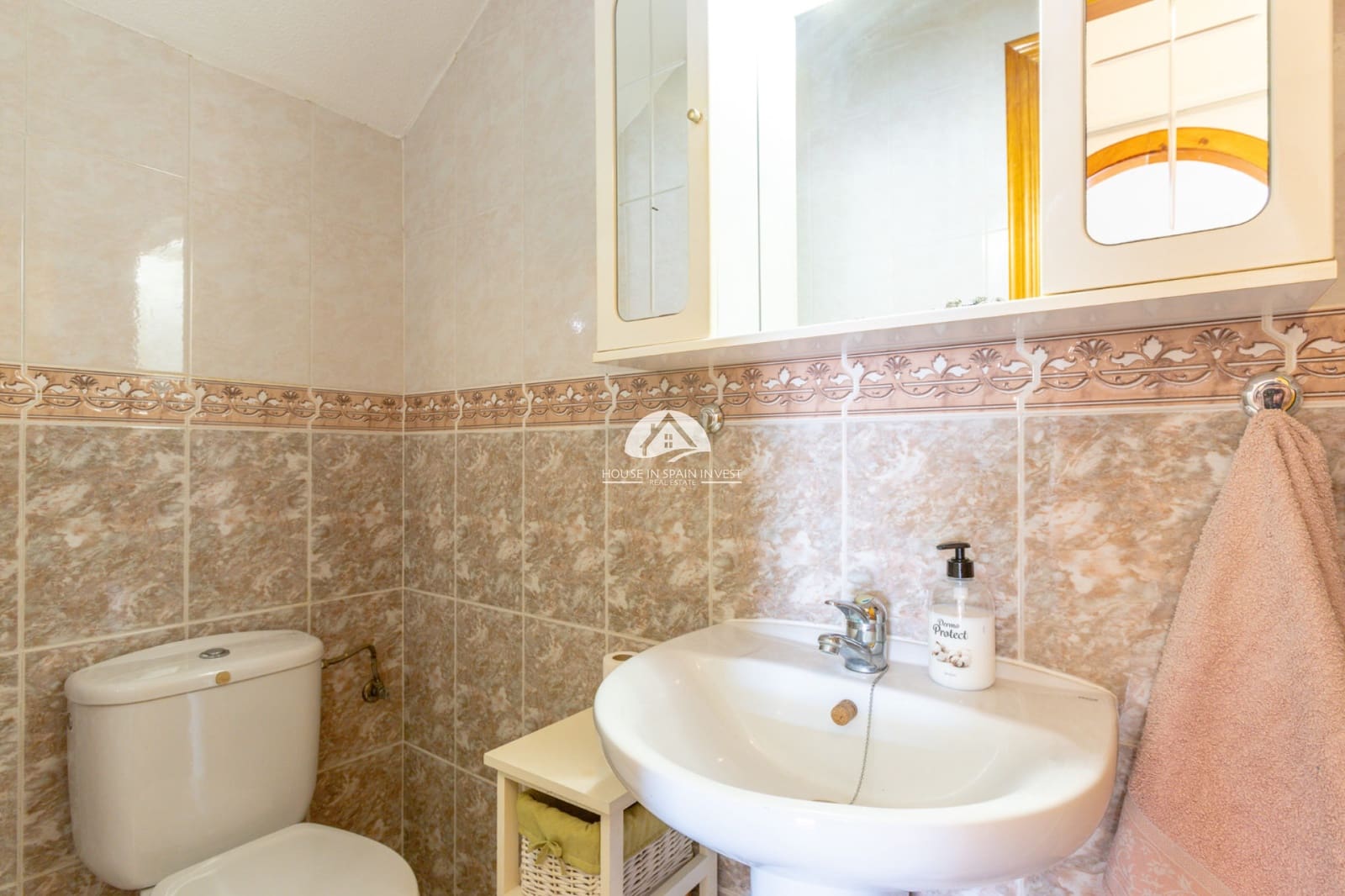 2 bedroom Villa for sale in La Zenia with pool - € 209,000 (Ref: 9888372)