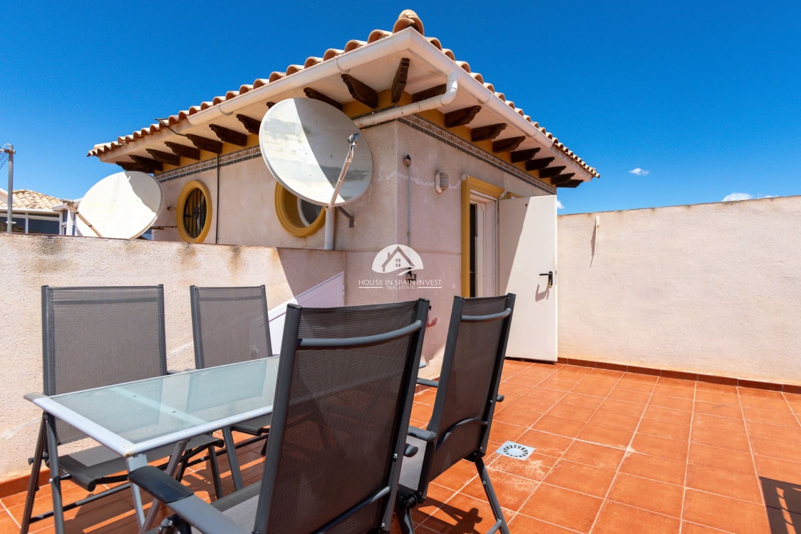 2 bedroom Villa for sale in La Zenia with pool - € 209,000 (Ref: 9888372)
