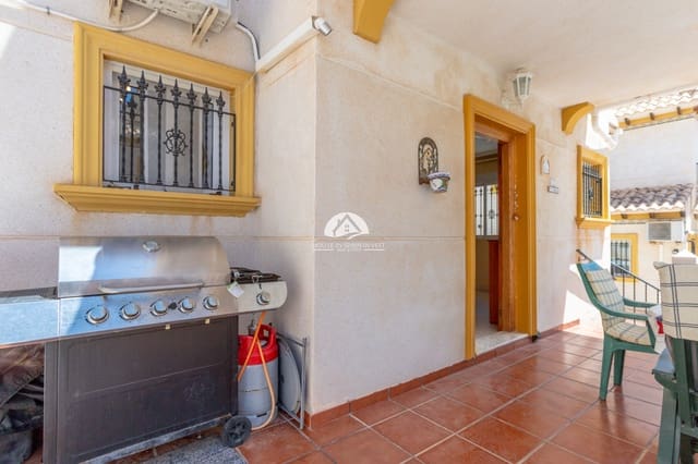 2 soveværelse Villa til salg i La Zenia, Orihuela med swimmingpool - € 209.000 (Ref: 9888372)