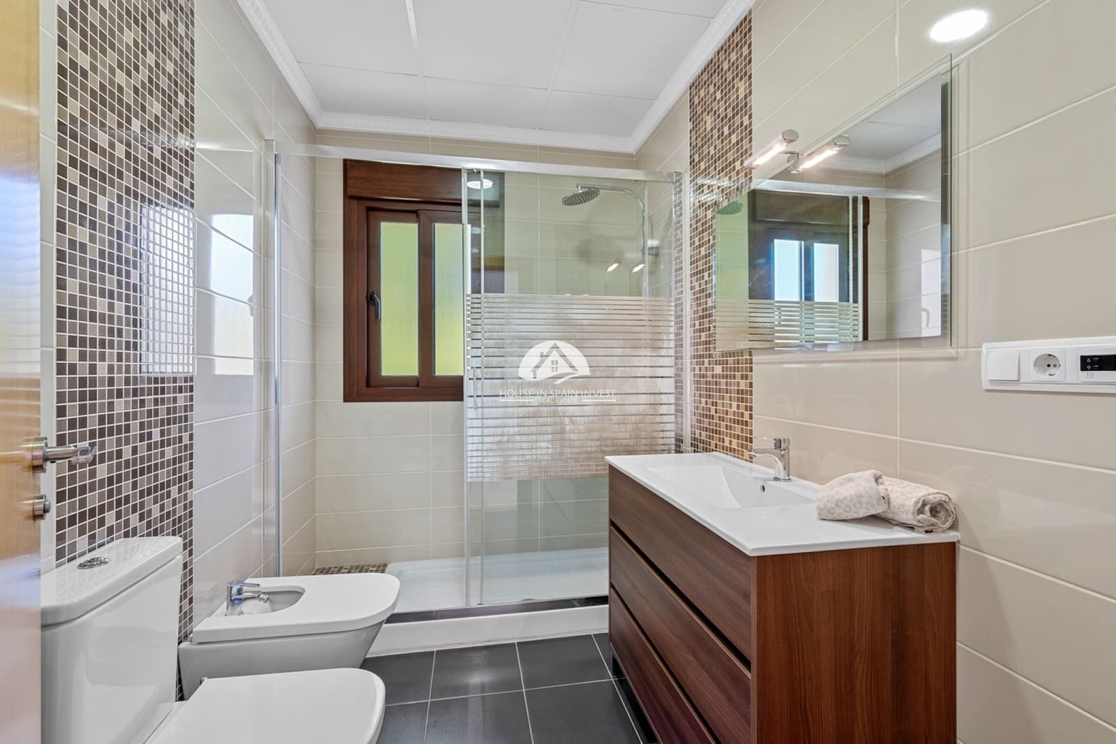 3 quarto Moradia para venda em Dehesa de Campoamor com piscina garagem - 899 000 € (Ref: 9888375)