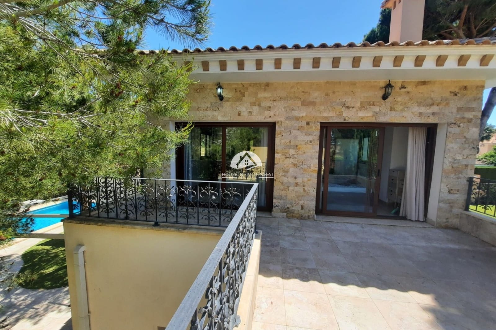3 quarto Moradia para venda em Dehesa de Campoamor com piscina garagem - 899 000 € (Ref: 9888375)