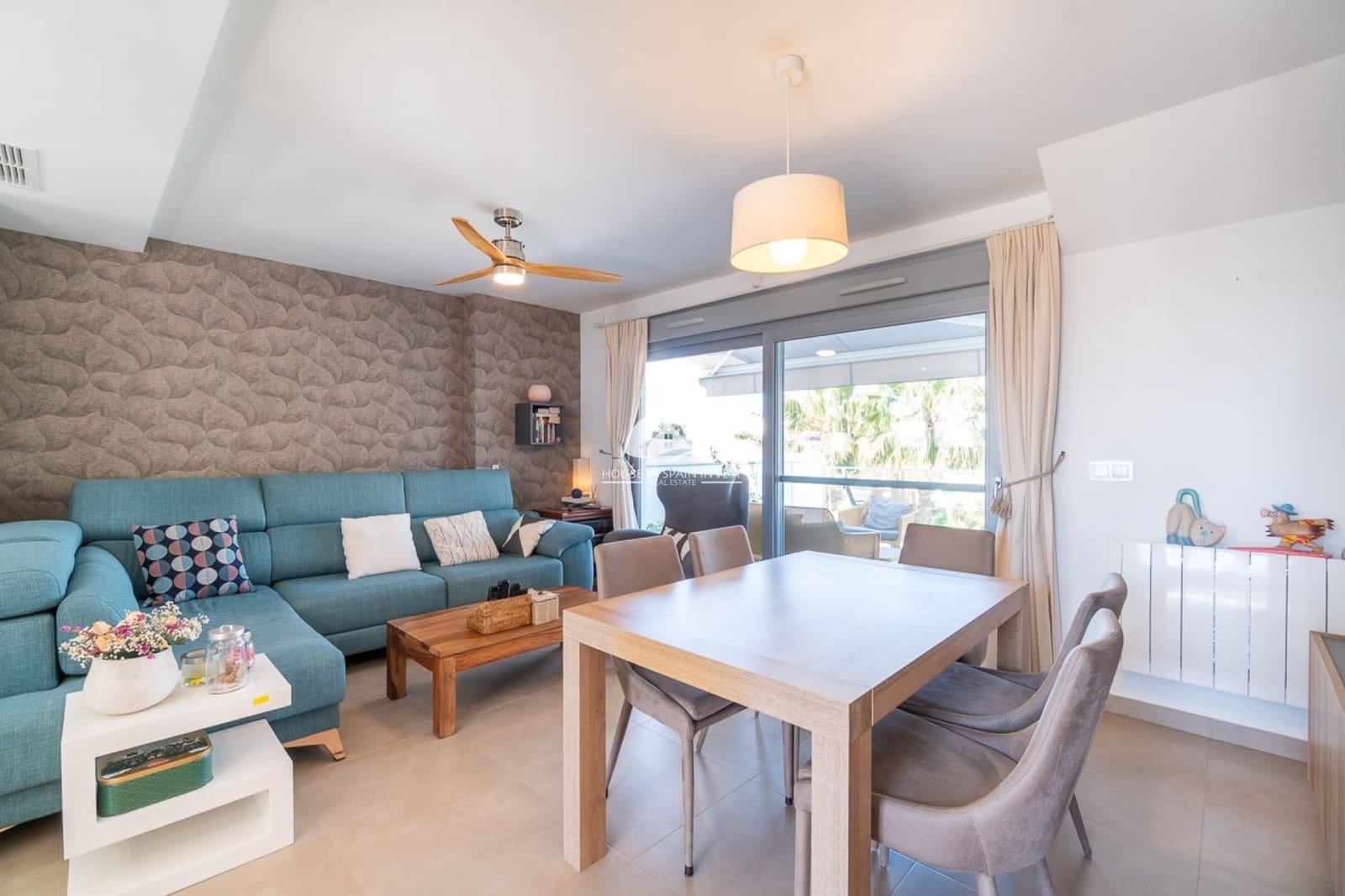 2 soveværelse Lejlighed til salg i Vistabella med swimmingpool - € 249.900 (Ref: 9888377)
