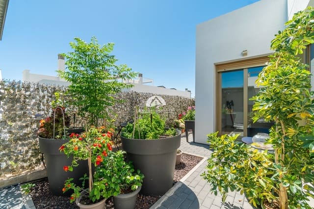 3 soveværelse Villa til salg i Vistabella, Orihuela med swimmingpool - € 425.000 (Ref: 9888378)