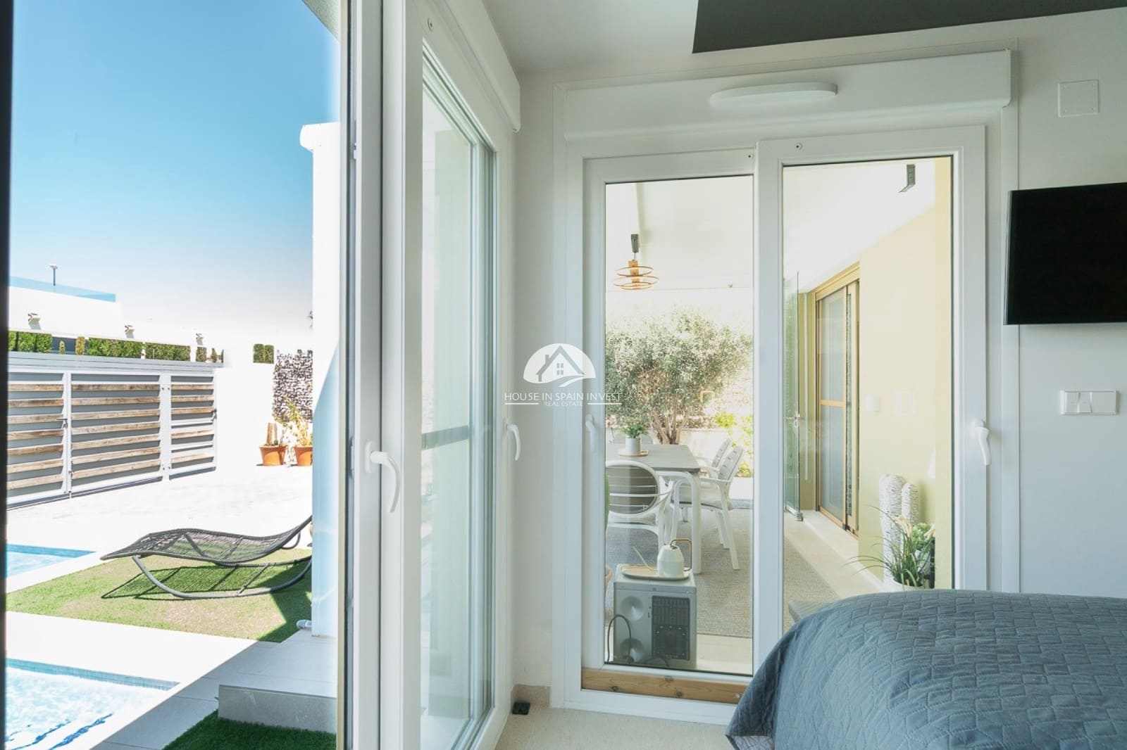 3 soveværelse Villa til salg i Vistabella med swimmingpool - € 425.000 (Ref: 9888378)