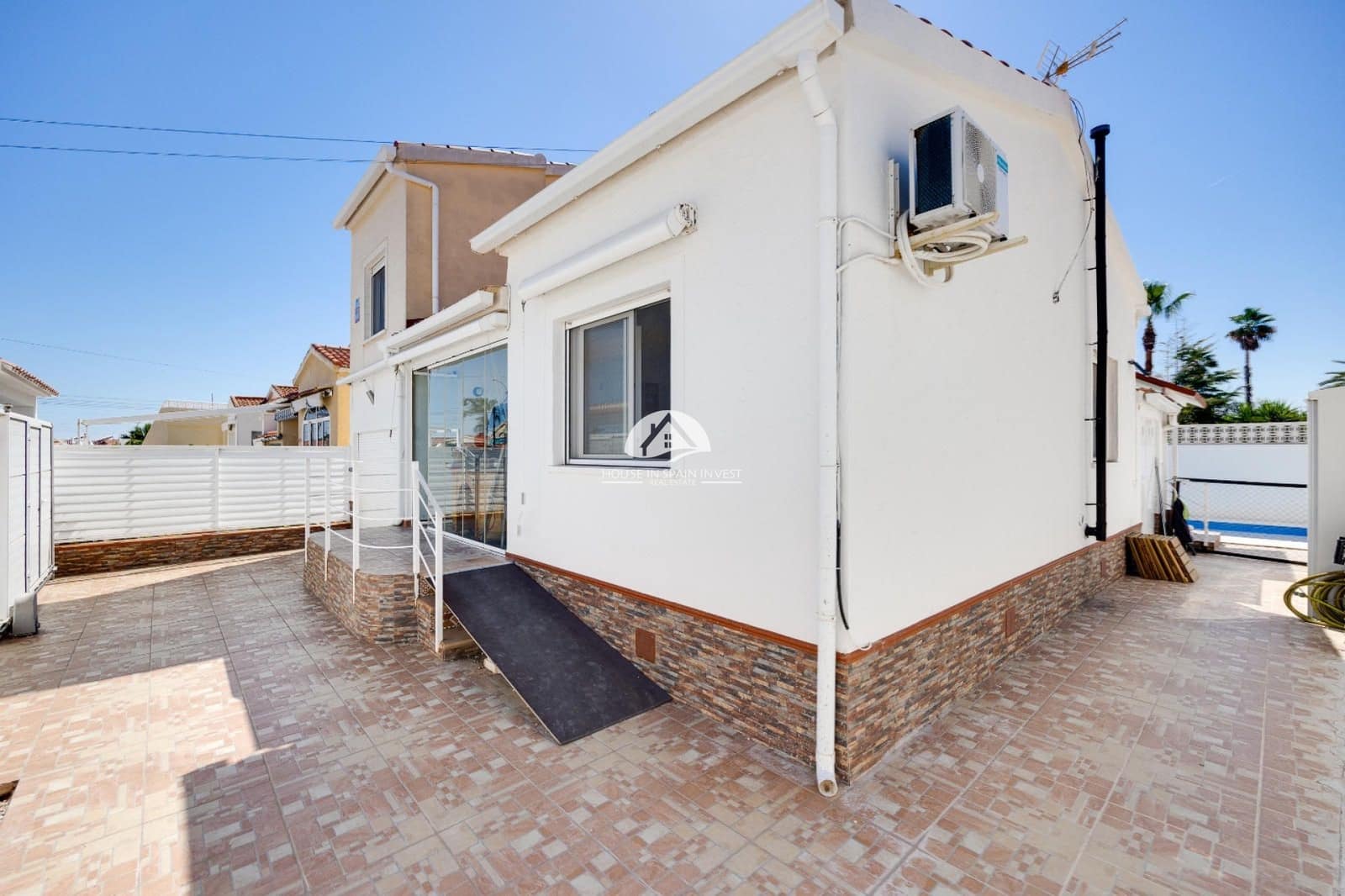 3 Zimmer Villa zu verkaufen in San Fulgencio mit Pool Garage - 299.969 € (Ref: 9888380)