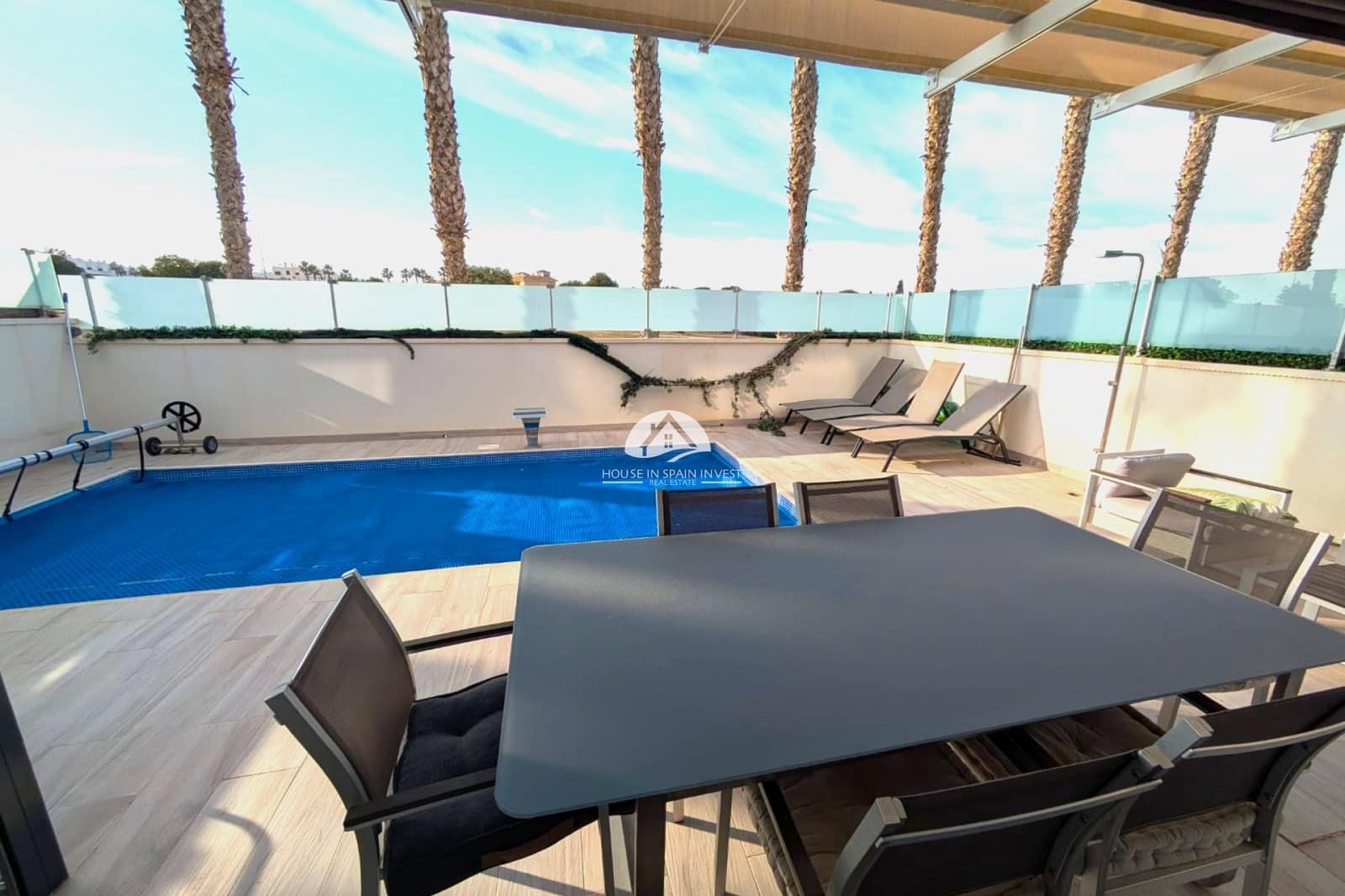 3 slaapkamer Villa te koop in Orihuela Costa met zwembad garage - € 450.000 (Ref: 9888383)