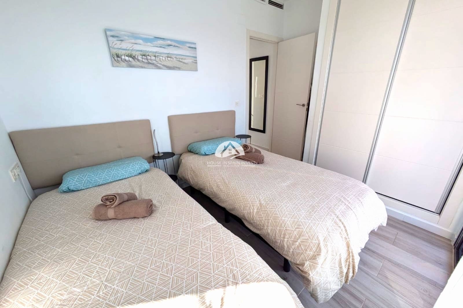 3 slaapkamer Villa te koop in Orihuela Costa met zwembad garage - € 450.000 (Ref: 9888383)