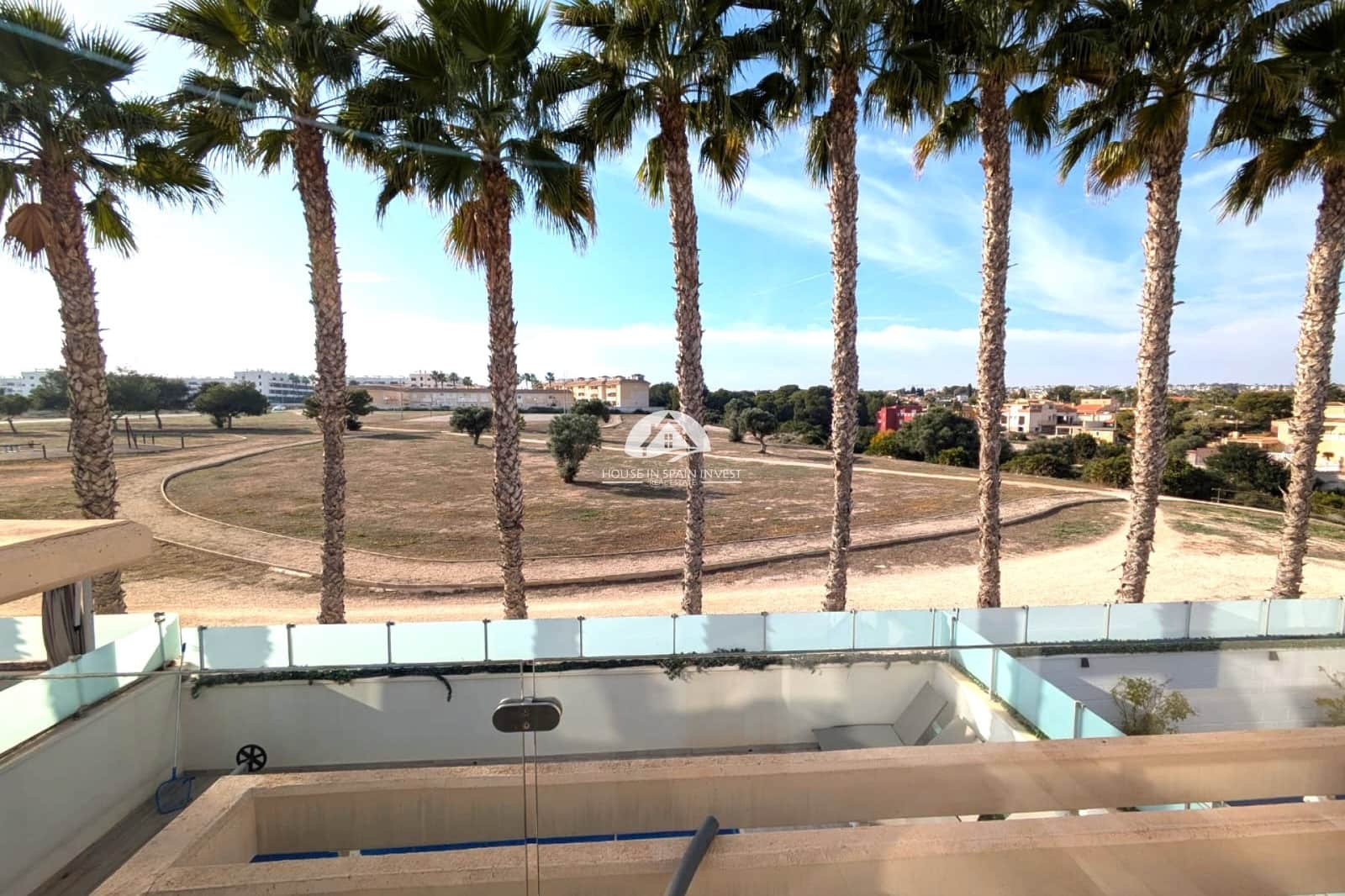 3 slaapkamer Villa te koop in Orihuela Costa met zwembad garage - € 450.000 (Ref: 9888383)