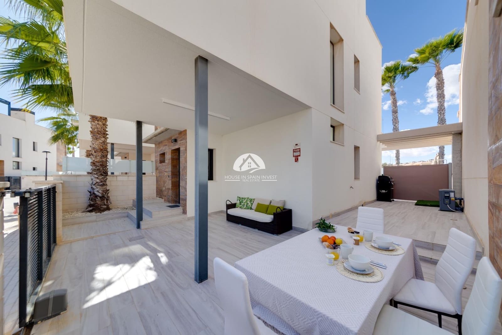 3 slaapkamer Villa te koop in Orihuela Costa met zwembad garage - € 450.000 (Ref: 9888383)