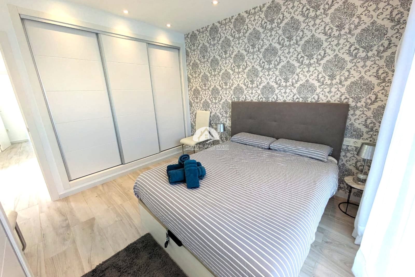 3 slaapkamer Villa te koop in Orihuela Costa met zwembad garage - € 450.000 (Ref: 9888383)