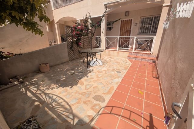2 soveværelse Lejlighed til salg i Playa Flamenca, Orihuela med swimmingpool - € 155.000 (Ref: 9888384)