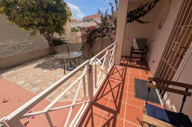 2 soveværelse Lejlighed til salg i Playa Flamenca, Orihuela med swimmingpool - € 155.000 (Ref: 9888384)