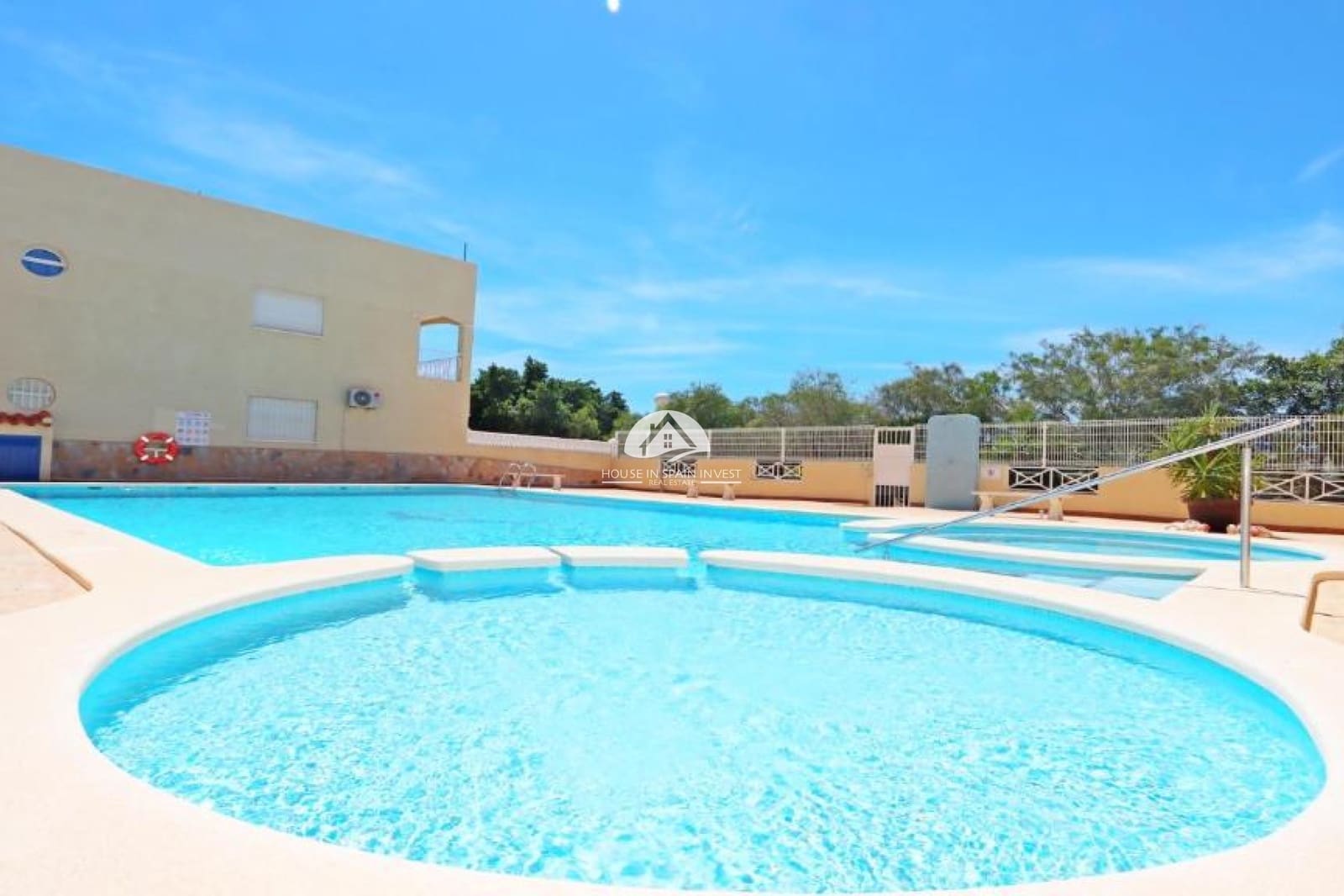 2 soveværelse Lejlighed til salg i Playa Flamenca med swimmingpool - € 155.000 (Ref: 9888384)