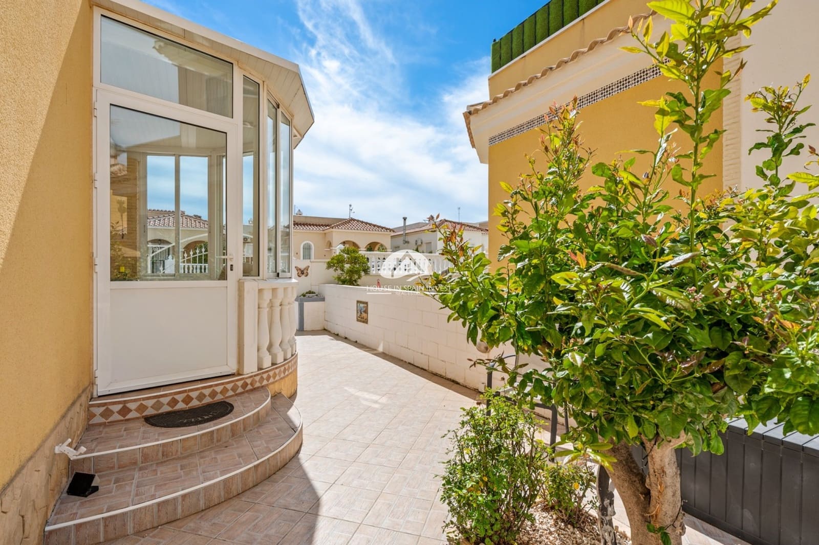 3 bedroom Villa for sale in Lo Crispin with pool - € 295,000 (Ref: 9888385)