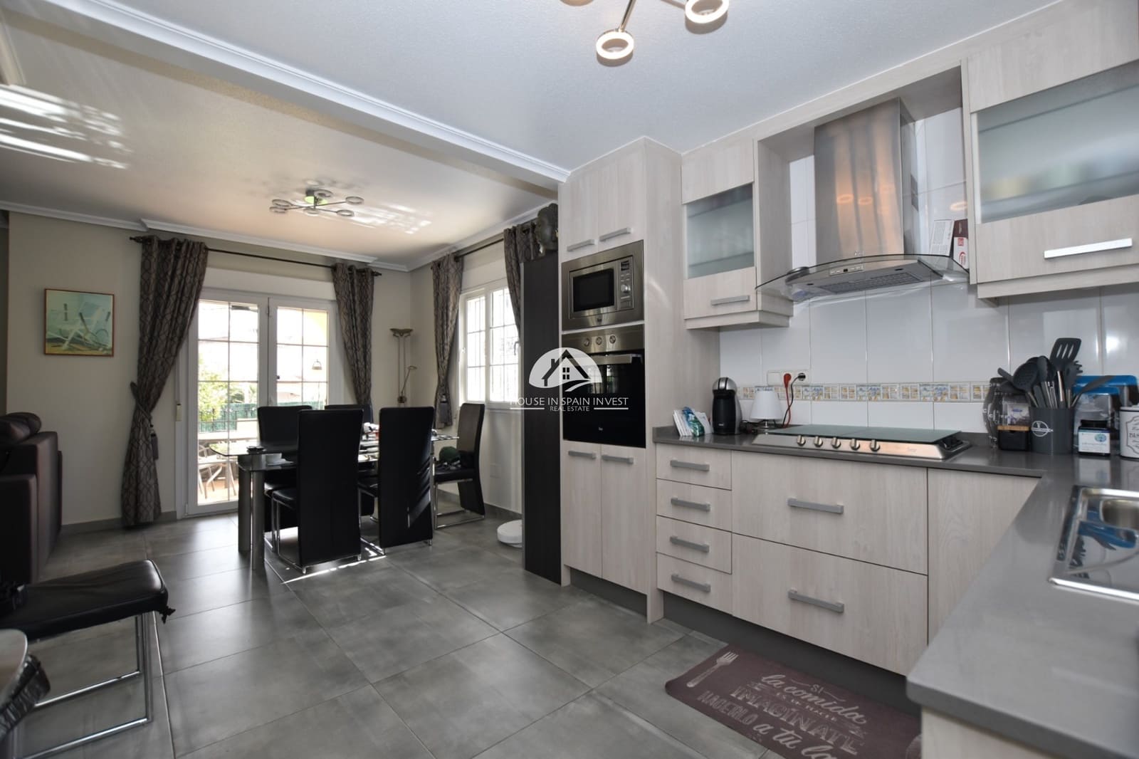 3 bedroom Villa for sale in Orihuela Costa with pool - € 430,000 (Ref: 9888386)