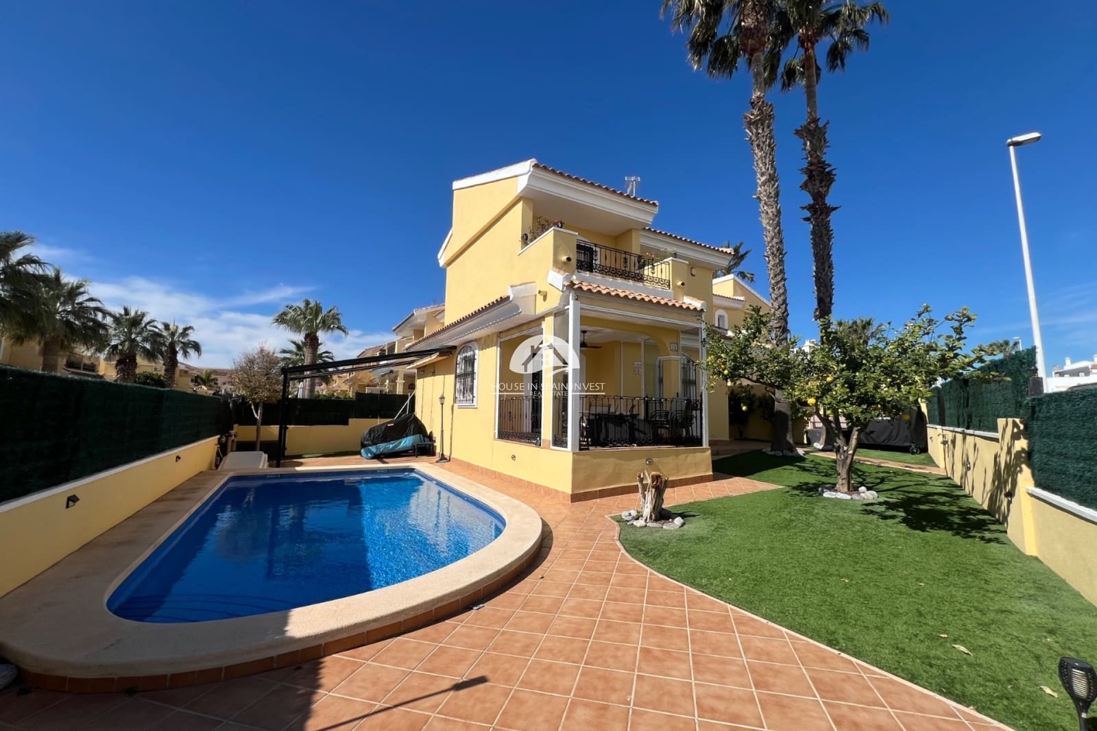 3 bedroom Villa for sale in Orihuela Costa with pool - € 430,000 (Ref: 9888386)