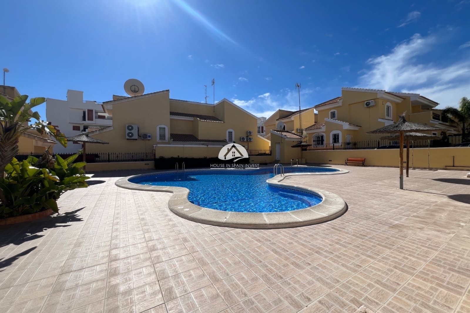 3 bedroom Villa for sale in Orihuela Costa with pool - € 430,000 (Ref: 9888386)