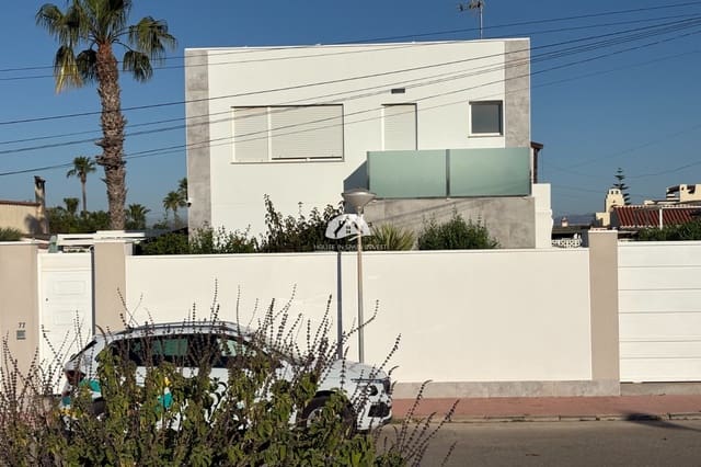 2 Zimmer Villa zu verkaufen in Torrevieja mit Pool - 465.000 € (Ref: 9888387)