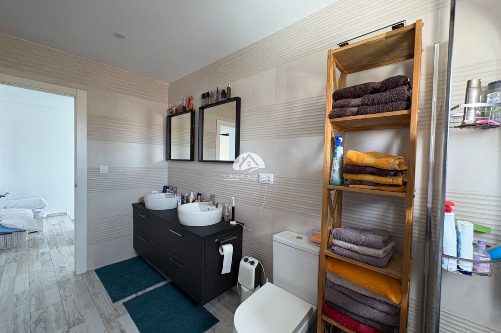 2 bedroom Villa for sale in Torrevieja with pool - € 465,000 (Ref: 9888387)