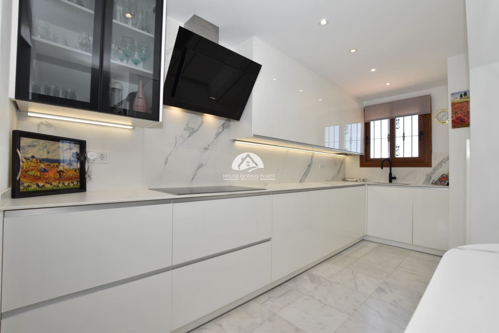 3 sypialnia Willa na sprzedaż w Algorfa z basenem garażem - 495 000 € (Ref: 9888389)