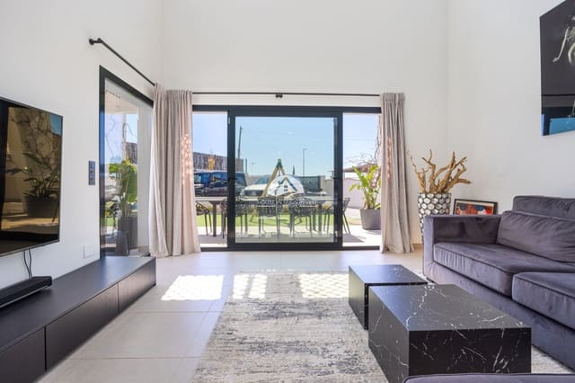 4 quarto Moradia para venda em Ciudad Quesada, Rojales com piscina - 669 000 € (Ref: 9888392)