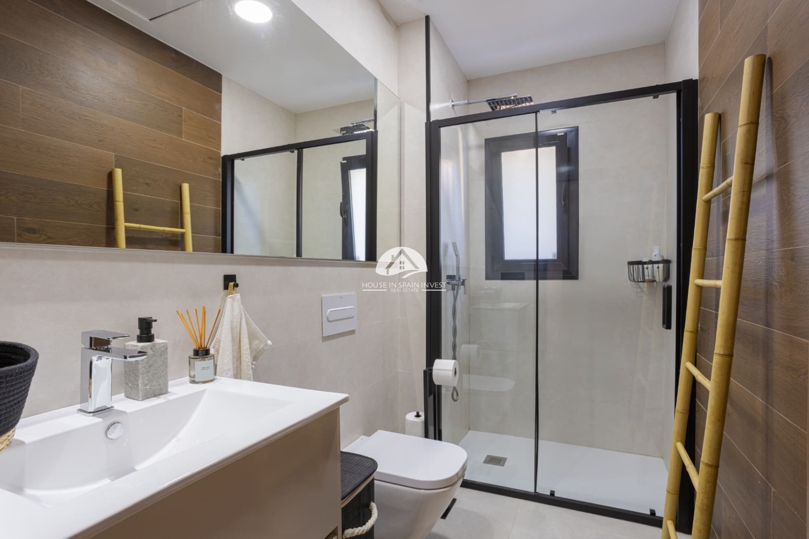 4 quarto Moradia para venda em Ciudad Quesada com piscina - 669 000 € (Ref: 9888392)
