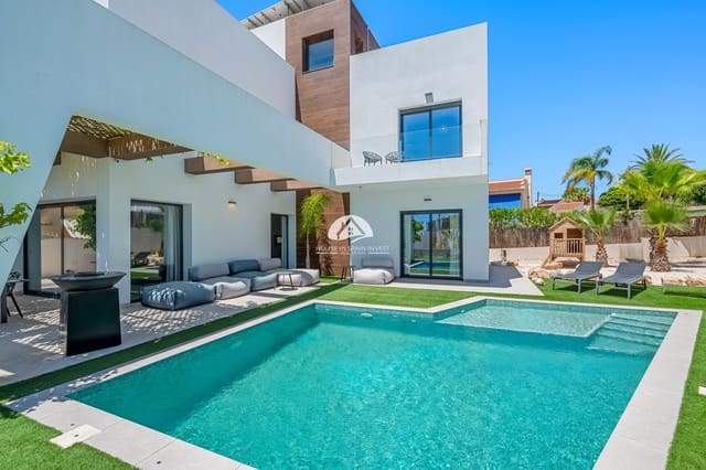 4 quarto Moradia para venda em Ciudad Quesada, Rojales com piscina - 669 000 € (Ref: 9888392)