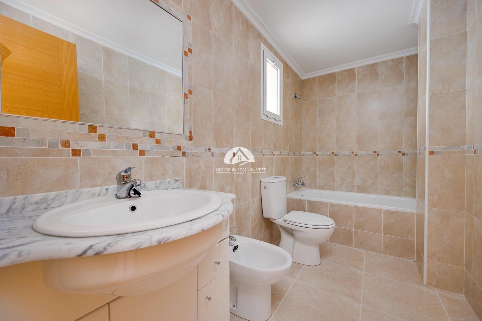 Apartment for sale in San Fulgencio with pool - € 82,000 (Ref: 9888394)