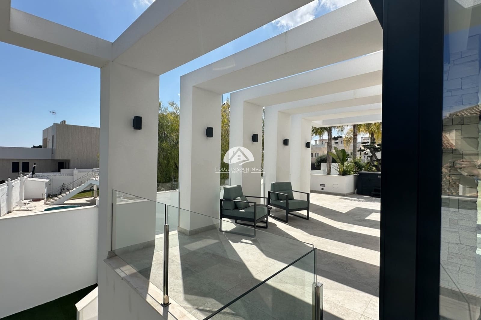 4 soverom Villa til salgs i Orihuela Costa med svømmebasseng garasje - € 2 950 000 (Ref: 9888429)
