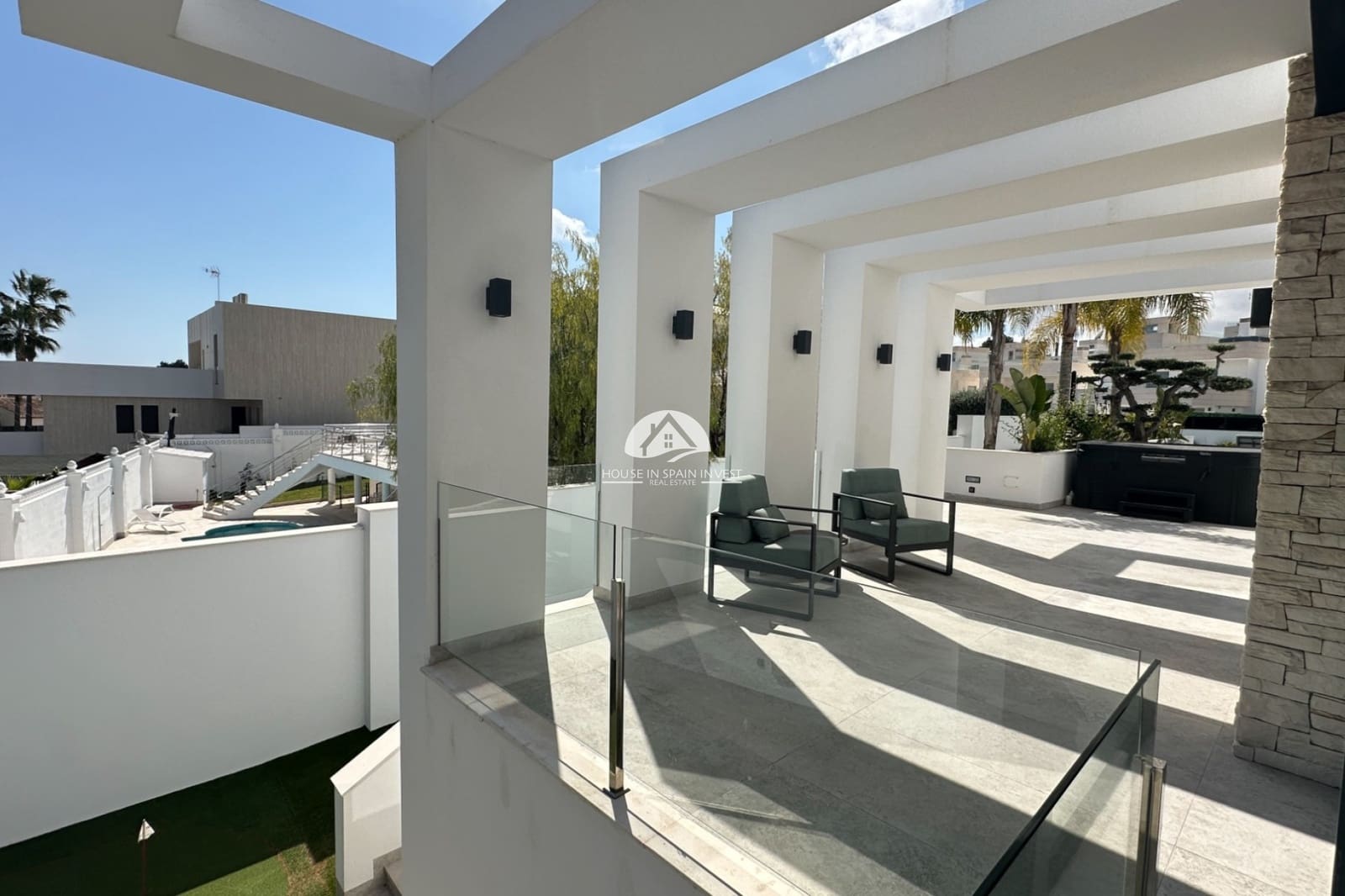 4 soverom Villa til salgs i Orihuela Costa med svømmebasseng garasje - € 2 950 000 (Ref: 9888429)