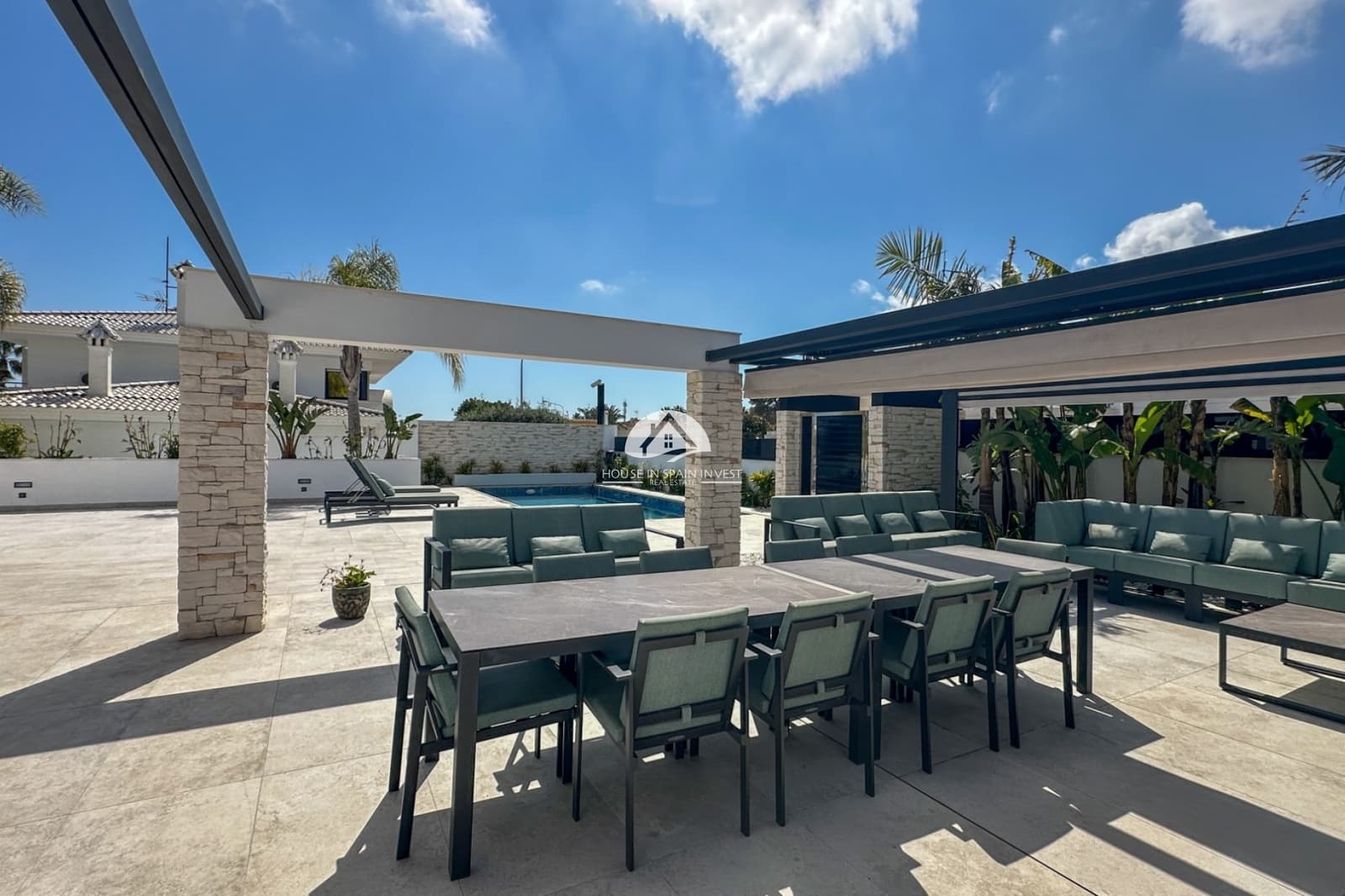 4 soverom Villa til salgs i Orihuela Costa med svømmebasseng garasje - € 2 950 000 (Ref: 9888429)