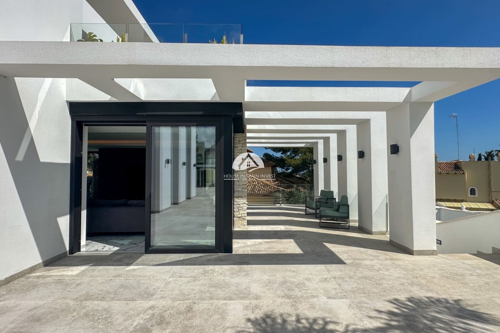 4 soverom Villa til salgs i Orihuela Costa med svømmebasseng garasje - € 2 950 000 (Ref: 9888429)