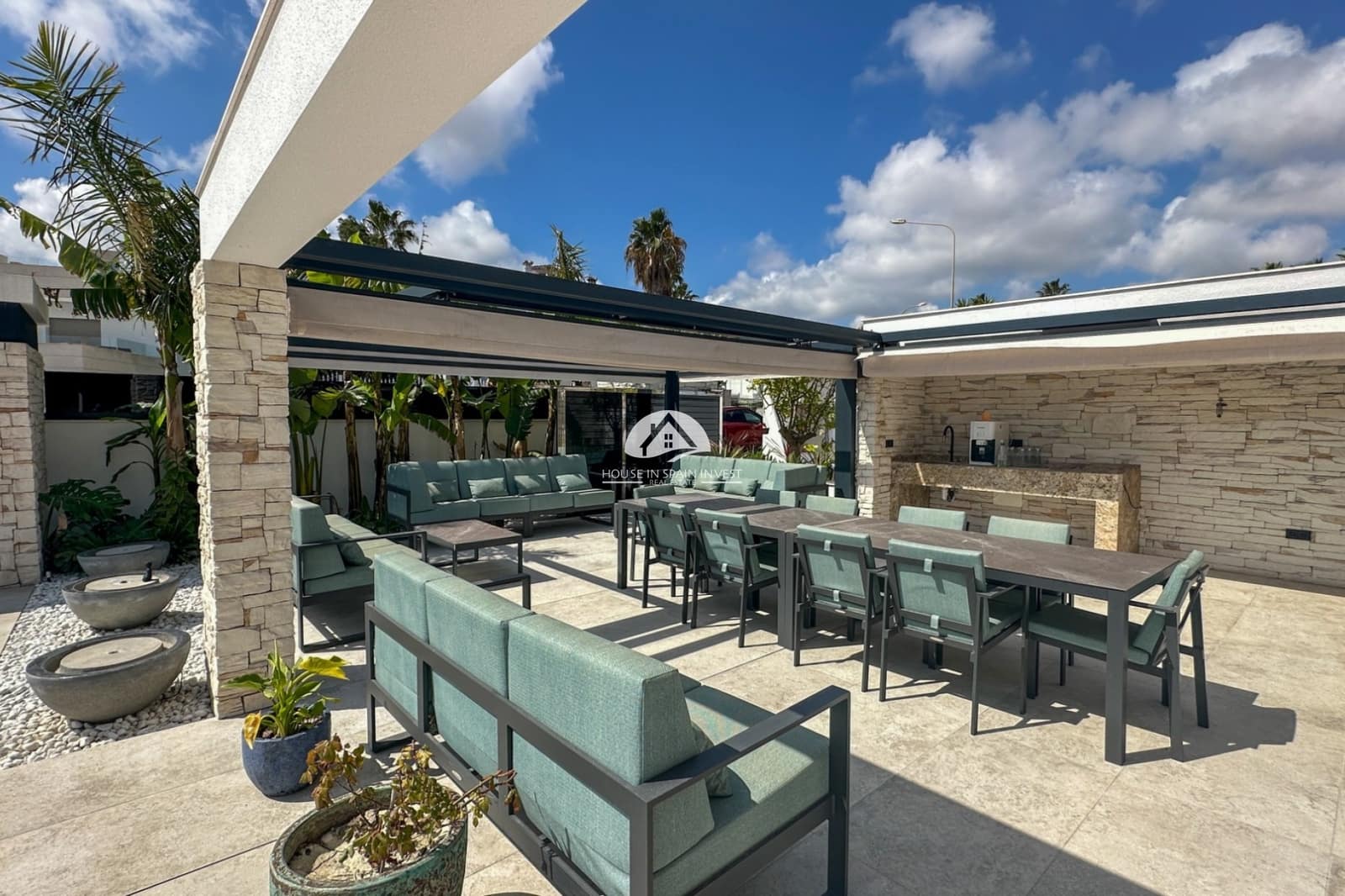 4 soverom Villa til salgs i Orihuela Costa med svømmebasseng garasje - € 2 950 000 (Ref: 9888429)