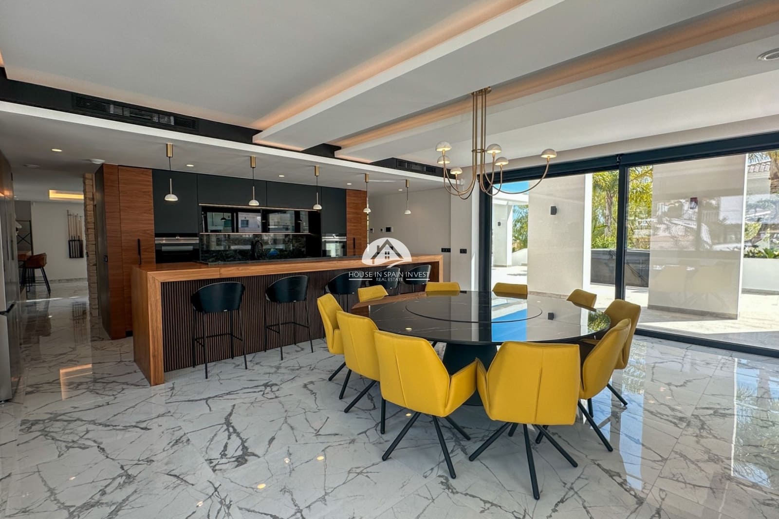 4 soverom Villa til salgs i Orihuela Costa med svømmebasseng garasje - € 2 950 000 (Ref: 9888429)