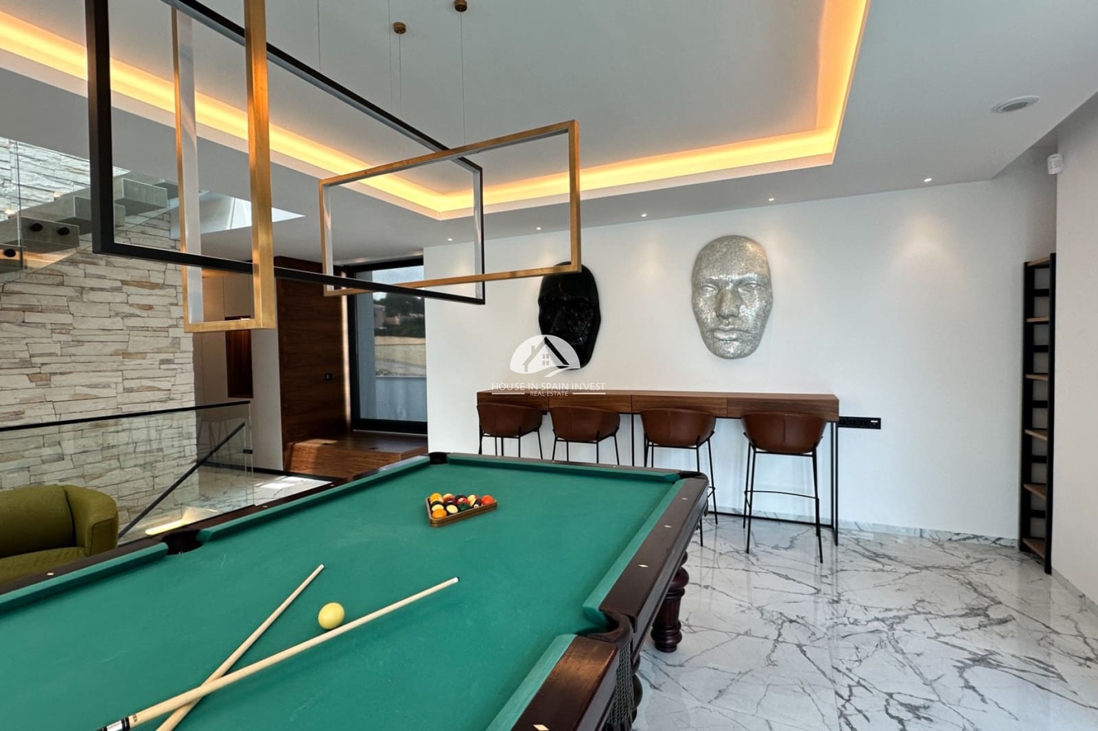 4 soverom Villa til salgs i Orihuela Costa med svømmebasseng garasje - € 2 950 000 (Ref: 9888429)