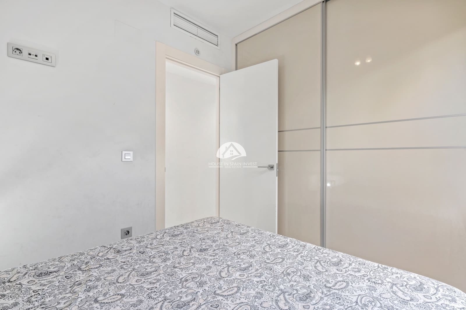 3 Zimmer Villa zu verkaufen in Ciudad Quesada mit Pool Garage - 410.000 € (Ref: 9888430)