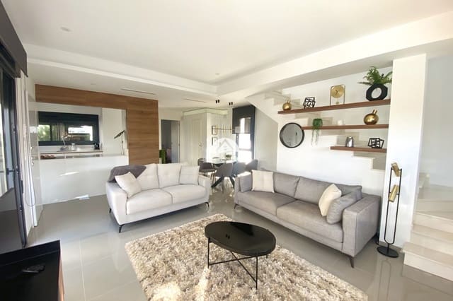 3 soveværelse Villa til salg i Ciudad Quesada, Rojales med swimmingpool - € 499.000 (Ref: 9888433)