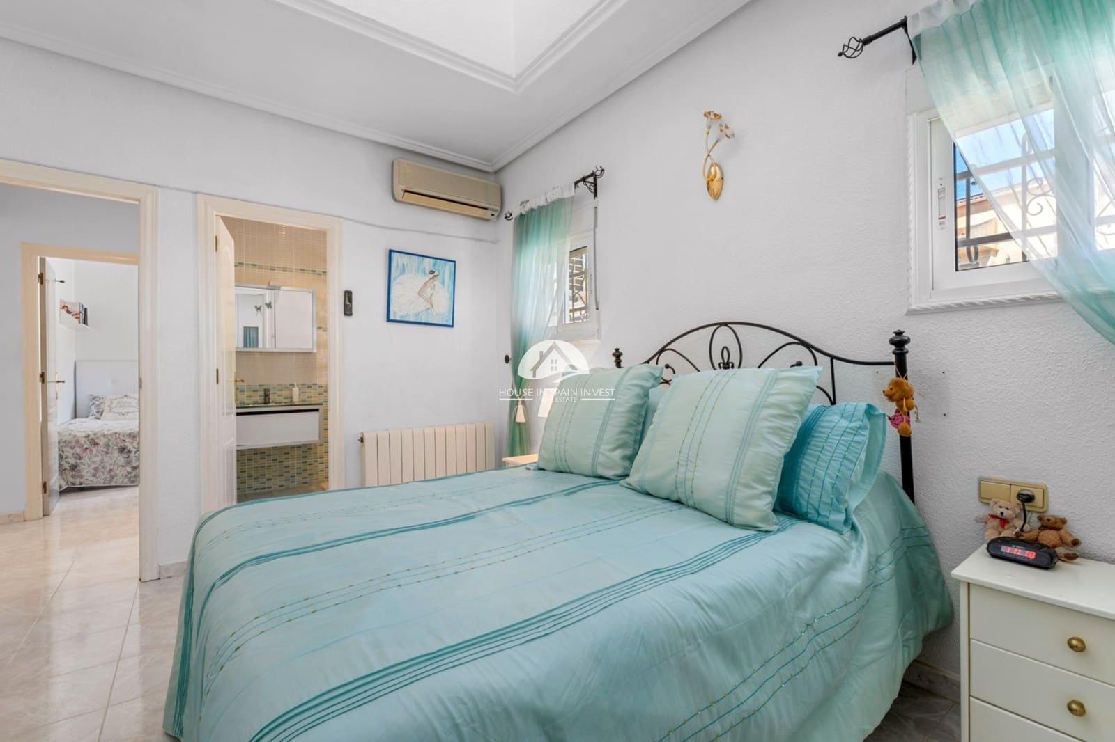 4 soveværelse Villa til salg i La Marquesa med swimmingpool - € 399.000 (Ref: 9895667)