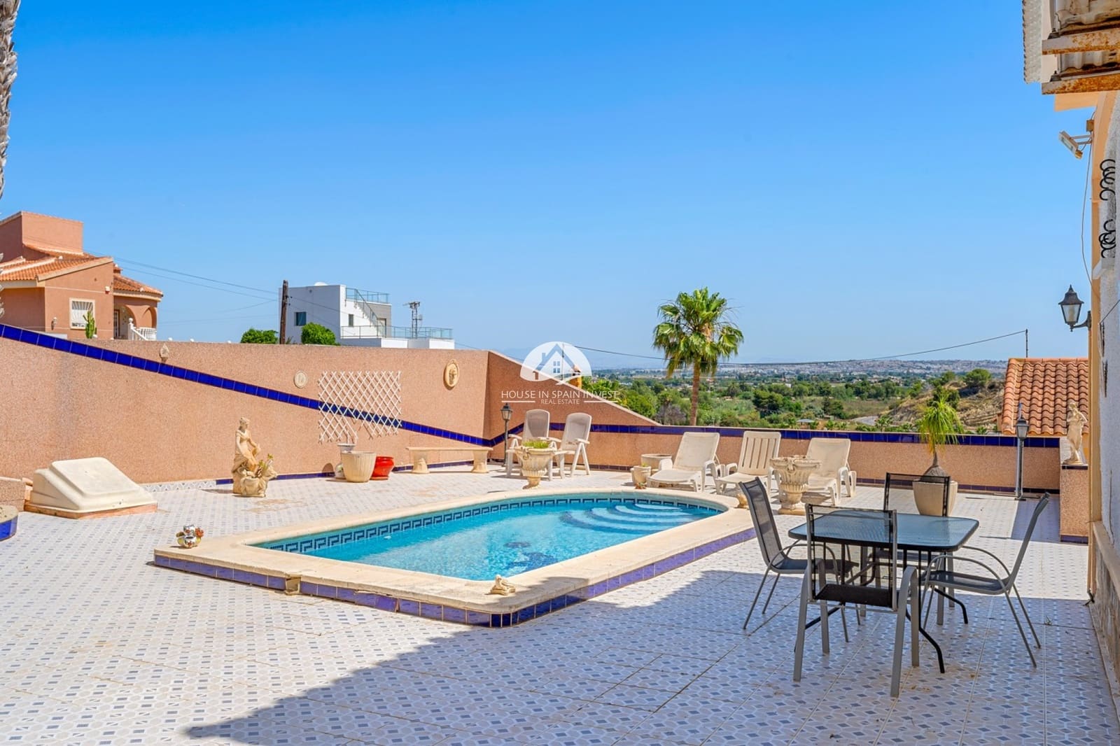 4 soveværelse Villa til salg i La Marquesa med swimmingpool - € 399.000 (Ref: 9895667)